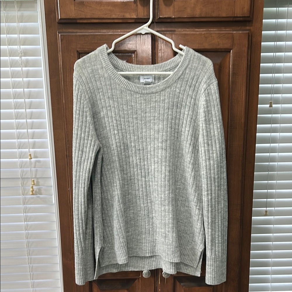 Old Navy Gray Ribbed Crew Neck Sweater